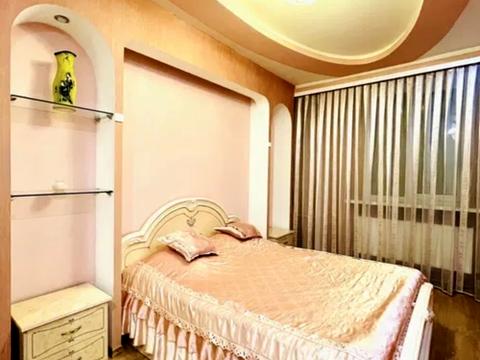 квартира за адресою Макарова вул. (Більшовицька), 35