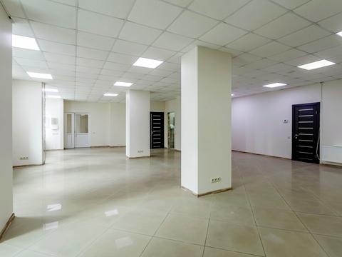 комерційна за адресою Миколи Міхновського бульв. (Дружби народів), 14-16