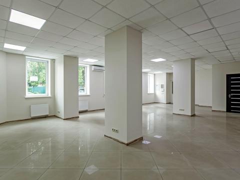 комерційна за адресою Миколи Міхновського бульв. (Дружби народів), 14-16