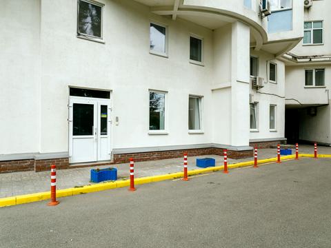 комерційна за адресою Миколи Міхновського бульв. (Дружби народів), 14-16