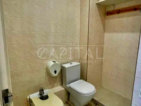 комерційна за адресою Михайлівська вул., 12-Б