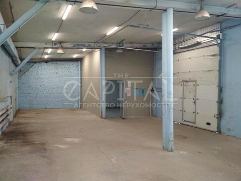 комерційна за адресою Куренівська вул., 15-А