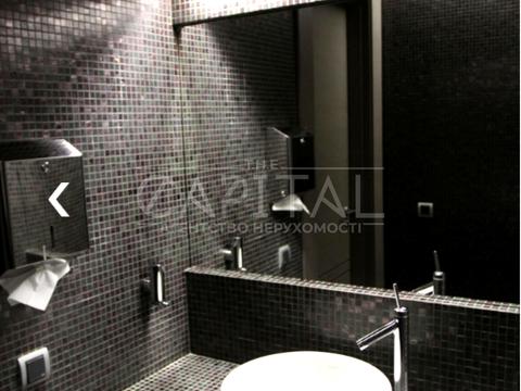 коммерческая по адресу Студентська, 2