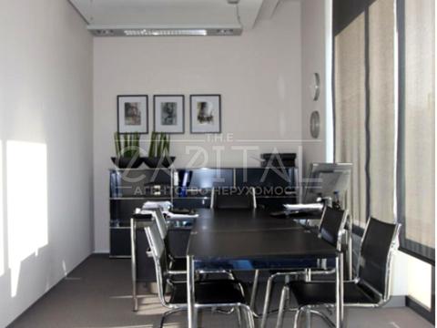 коммерческая по адресу Студентська, 2