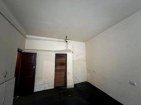 комерційна за адресою Дмитра Бортнянського вул. (27 Липня), 4