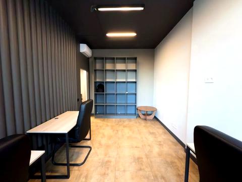 комерційна за адресою Жилянська вул., 68