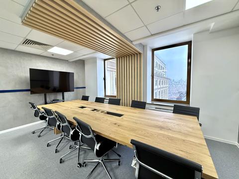 комерційна за адресою Богдана Хмельницького вул., 17/52А