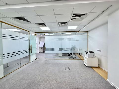 комерційна за адресою Богдана Хмельницького вул., 17/52А