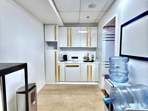 комерційна за адресою Богдана Хмельницького вул., 17/52А