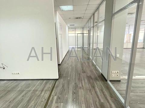 коммерческая по адресу Нововокзальная ул., 2