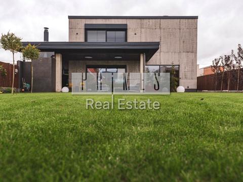 будинок за адресою щаслива