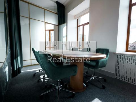 комерційна за адресою Велика Васильківська вул. (Червоноармійська), 43/16