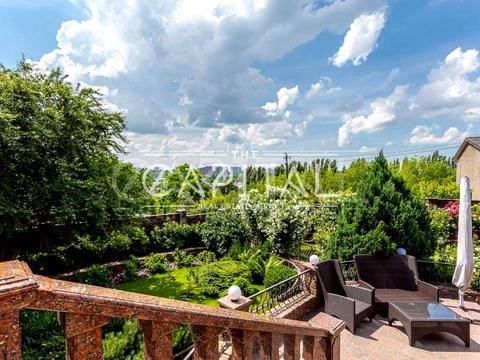 будинок за адресою Миколи Миклухи-Маклая вул. (Дежнєва)