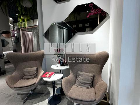 комерційна за адресою Андрія Верхогляда вул. (Михайла Драгомирова), 15