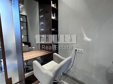 комерційна за адресою Андрія Верхогляда вул. (Михайла Драгомирова), 15