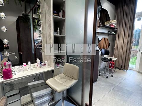 комерційна за адресою Андрія Верхогляда вул. (Михайла Драгомирова), 15