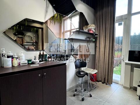 комерційна за адресою Андрія Верхогляда вул. (Михайла Драгомирова), 15