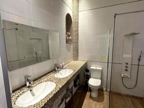 квартира за адресою Володимира Моссаковського вул. (Клари Цеткін), 12