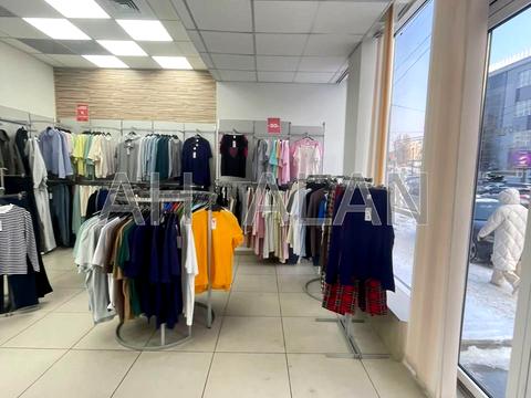 комерційна за адресою Нововокзальна вул., 2