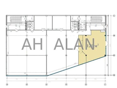 комерційна за адресою Нововокзальна вул., 2