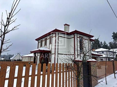 будинок за адресою Пилипа Орлика вул.