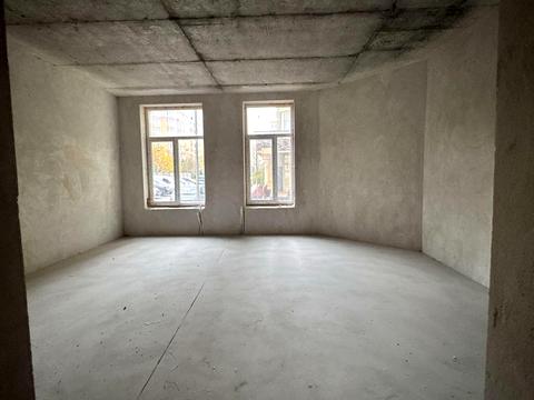 комерційна за адресою Корольова вул., 4