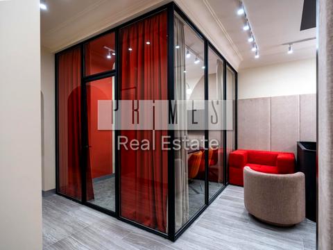 комерційна за адресою Антоновича вул. (Горького), 9