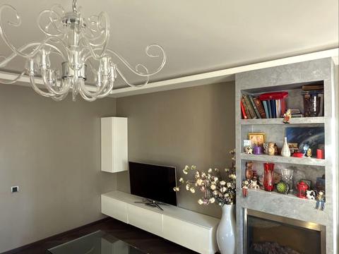 квартира за адресою Дарницький бульв., 8