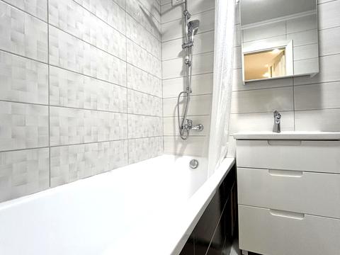 квартира по адресу Степана Бандеры просп., 83-В