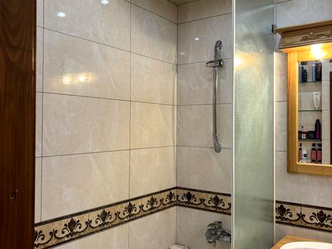 квартира за адресою Братиславська вул., 13