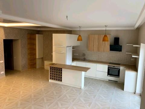 дом по адресу Сергея Шелухина ул. (Александра Невского)