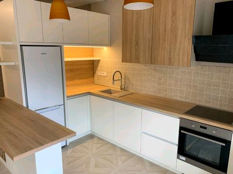 дом по адресу Сергея Шелухина ул. (Александра Невского)