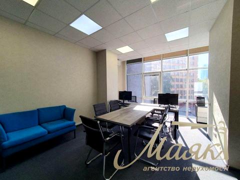 комерційна за адресою Євгена Коновальця вул. (Щорса), 36-Д