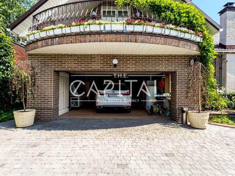 дом по адресу Миколи Миклухи-Маклая