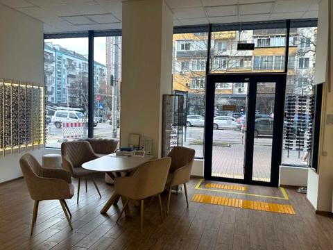 комерційна за адресою Київ, Велика Васильківська вул. (Червоноармійська), 101