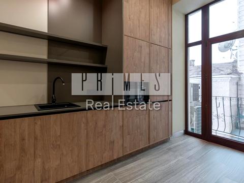 комерційна за адресою Антоновича вул. (Горького), 9