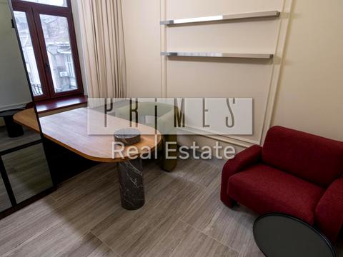 комерційна за адресою Антоновича вул. (Горького), 9