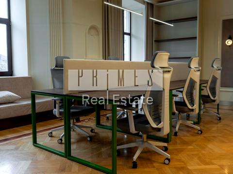 комерційна за адресою Антоновича вул. (Горького), 9