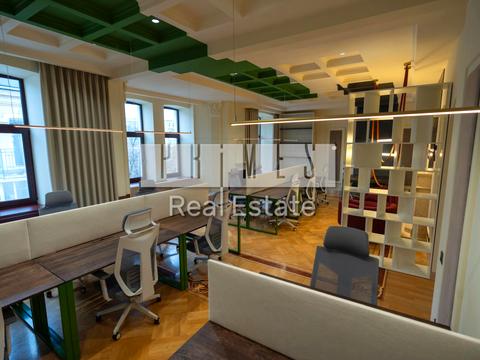 комерційна за адресою Антоновича вул. (Горького), 9