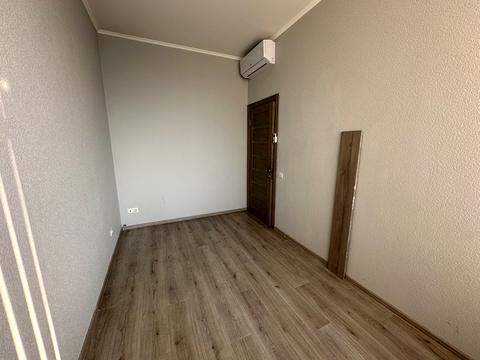 комерційна за адресою Антоновича вул. (Горького), 103