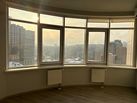 комерційна за адресою Антоновича вул. (Горького), 103