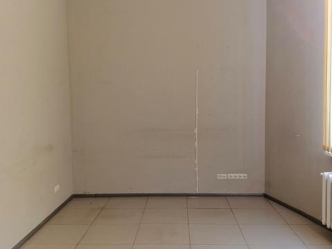 комерційна за адресою Київ, Олександра Мишуги вул., 12