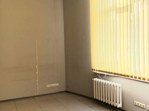 комерційна за адресою Київ, Олександра Мишуги вул., 12