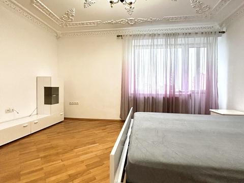 квартира по адресу Деловая ул., 3