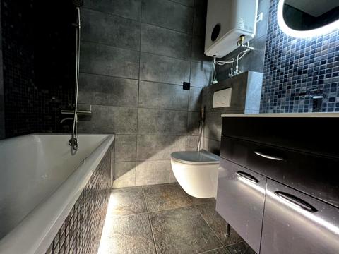 квартира за адресою Героїв Дніпра вул., 4