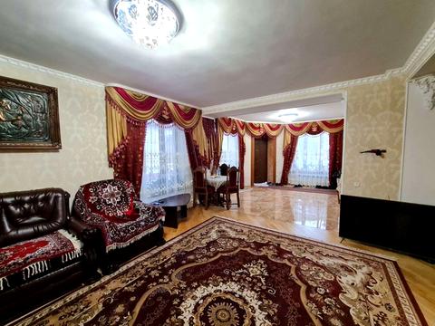 комерційна за адресою Садова, 1