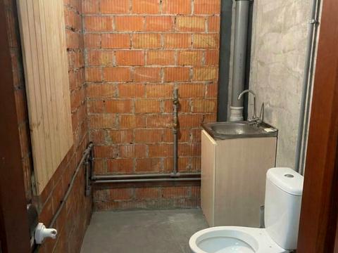 коммерческая по адресу Леонида Бирюкова бульв., 3