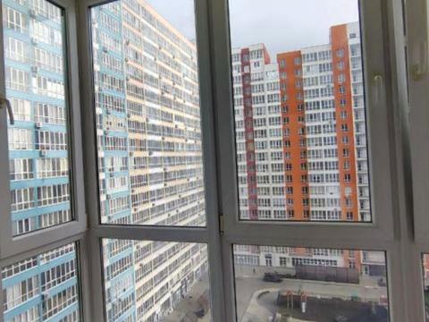 квартира за адресою Перлинна вул., 11