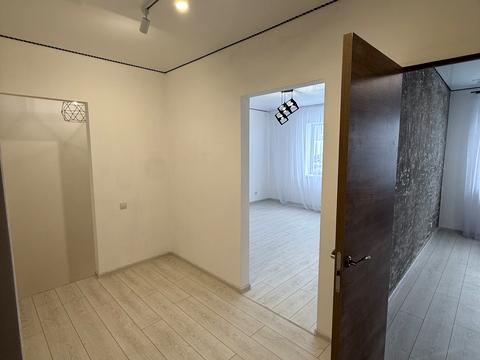 квартира за адресою Кирила і Мефодія