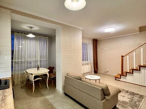 квартира за адресою Героїв Небесної Сотні просп., 28/2